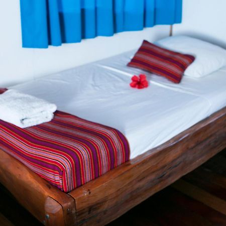 Hotel La Isla Inn Puerto Viejo de Talamanca Esterno foto