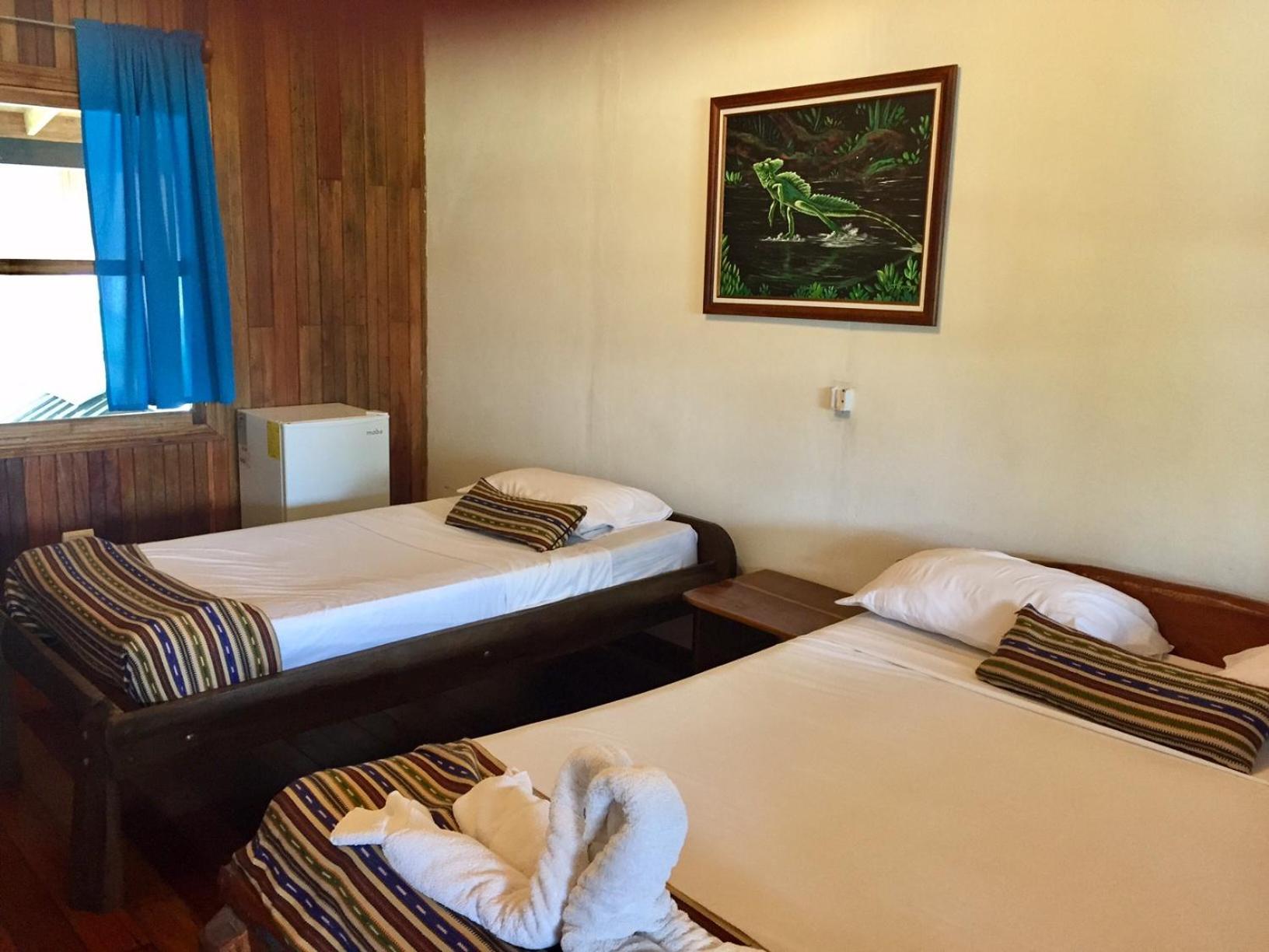 Hotel La Isla Inn Puerto Viejo de Talamanca Esterno foto