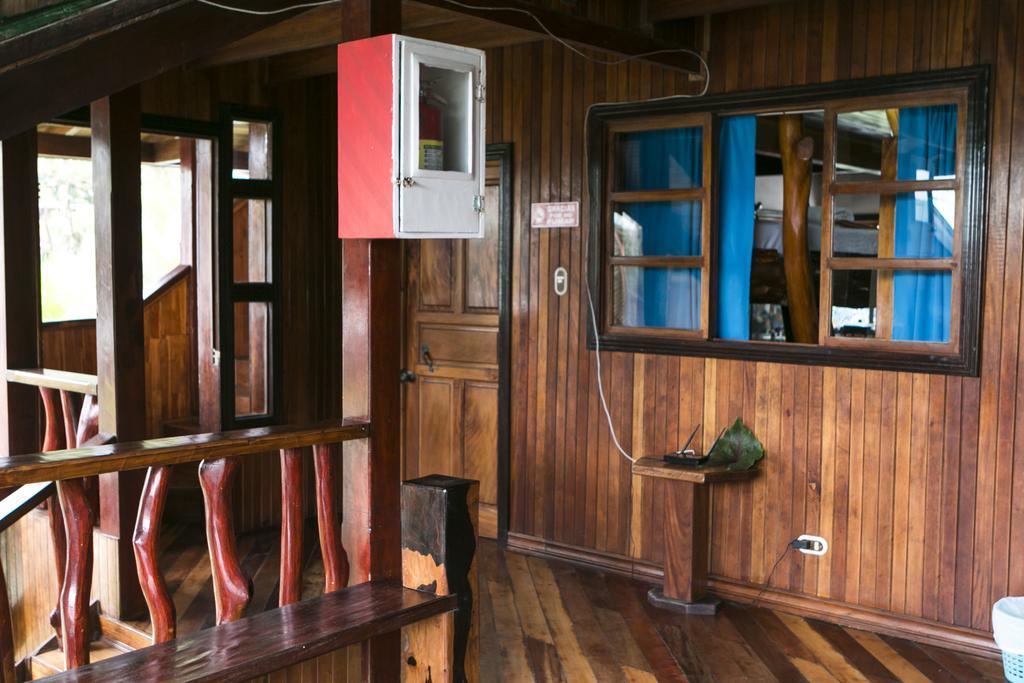 Hotel La Isla Inn Puerto Viejo de Talamanca Esterno foto