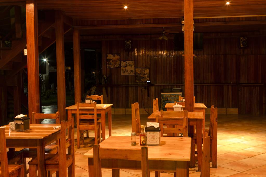 Hotel La Isla Inn Puerto Viejo de Talamanca Esterno foto