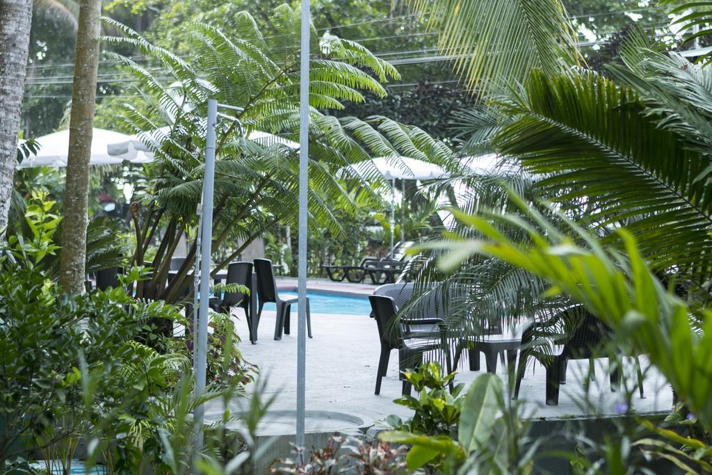 Hotel La Isla Inn Puerto Viejo de Talamanca Esterno foto